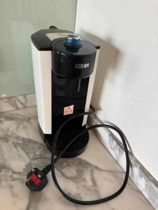 2beds Seaview Waterfront Straits Quay W/free Carpark And Bathub Apartment