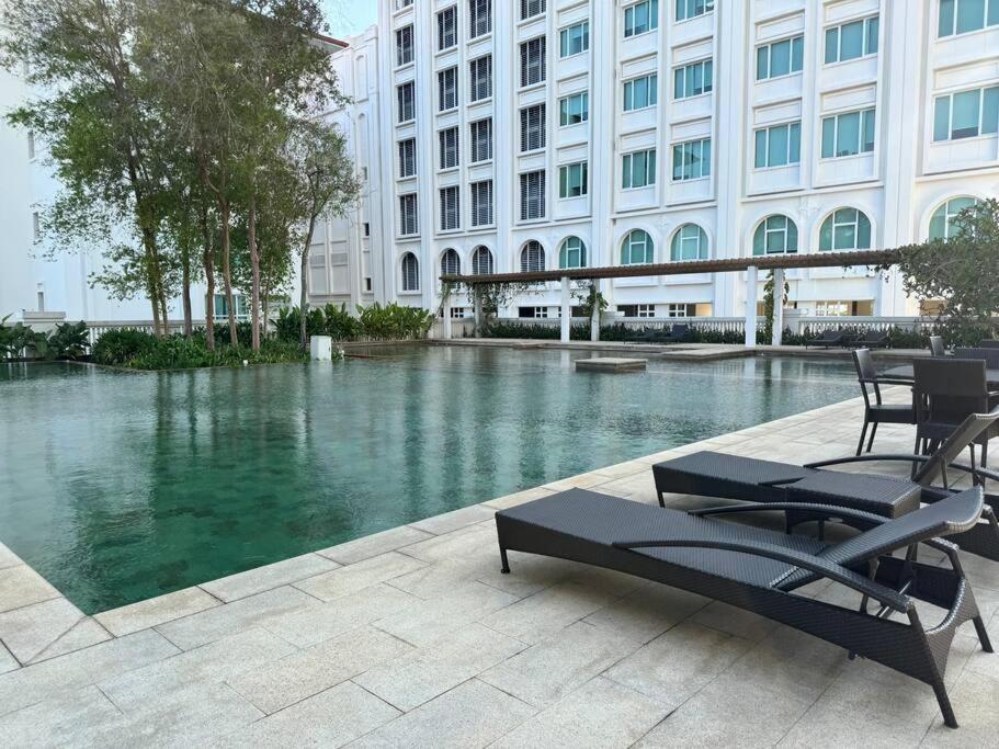 Apartment 2beds Seaview Waterfront Straits Quay W/free Carpark And Bathub *