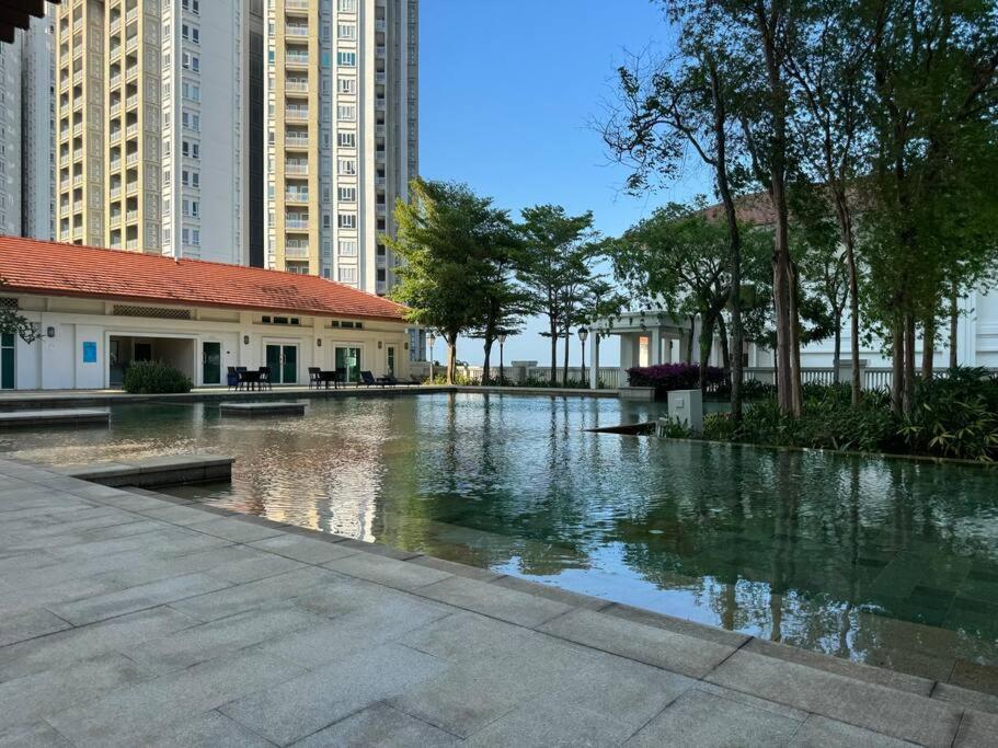 2beds Seaview Waterfront Straits Quay W/free Carpark And Bathub